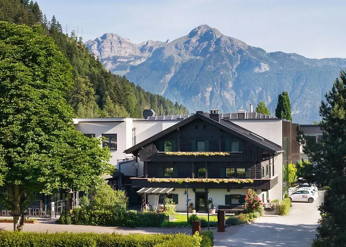 Natürlich Hell. Aparthotel&Camping
