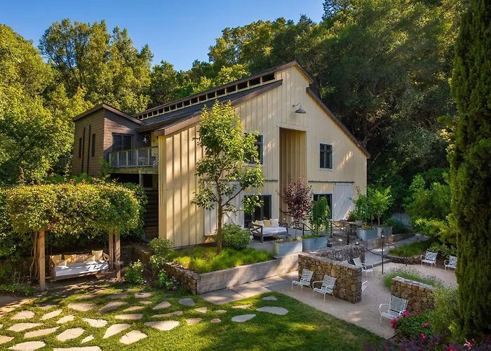 Farmhouse Inn