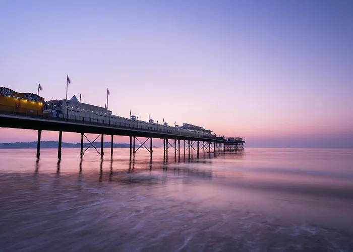 Torland - Paignton Seafront - Free Parking, All Rooms En-Suite