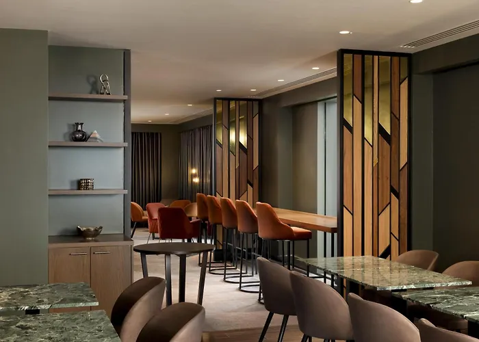Hilton Woking