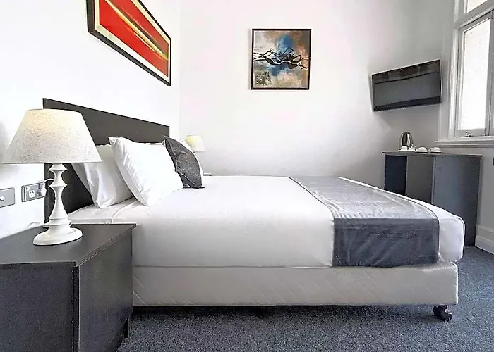 Commercial Motel