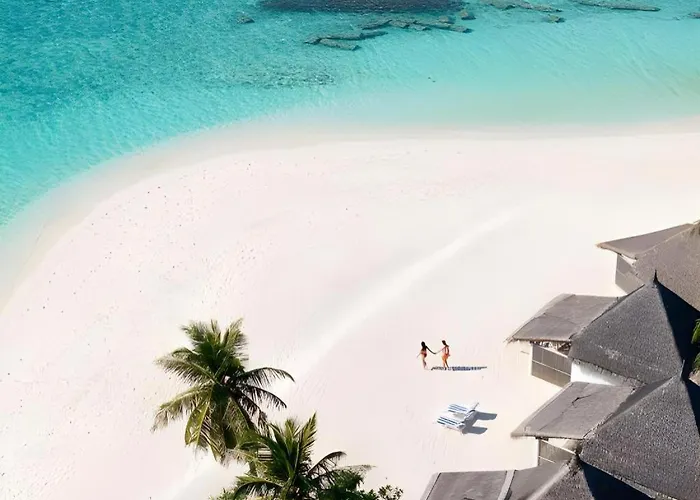 Angaga Island Resort And Spa
