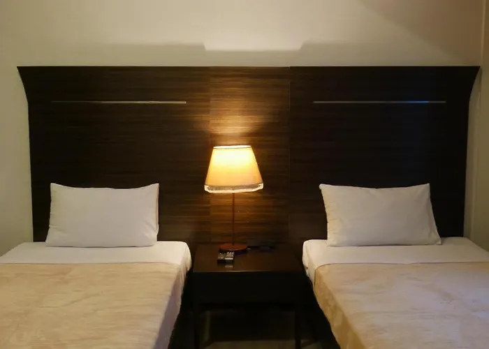 Lancaster Hotel Manila