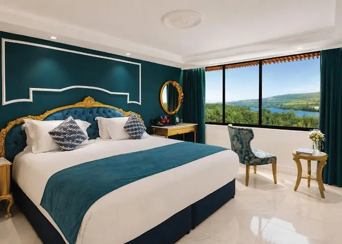 Muthu Glasgow River Hotel