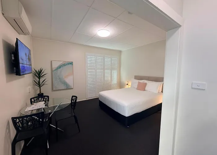 The Esplanade Motel