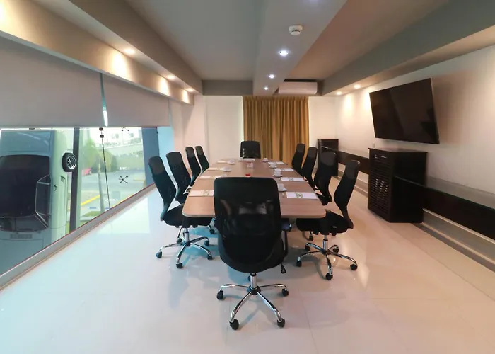 Holiday Inn Queretaro Zona Krystal By Ihg