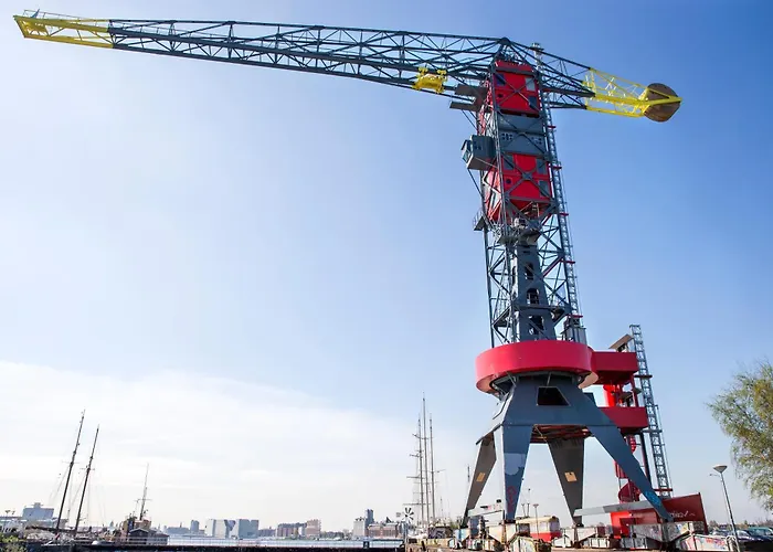Crane Hotel Faralda