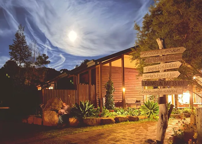 Grape Juice Retreat Rustic Romantic Gateway 5Mins To Beaches & Town