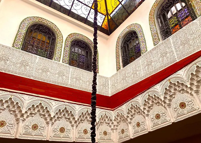 Riad Kamal prés Medina Marrakech&3 Piscines&Jacuzzi&Petit-Déjeuner