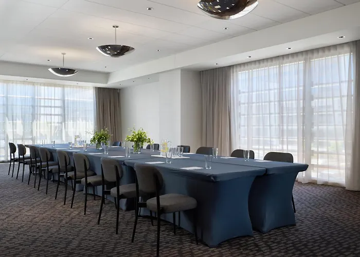 Kimpton Claret Hotel By Ihg