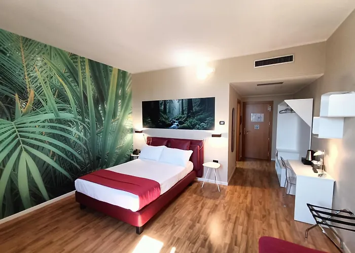 Break Hotel