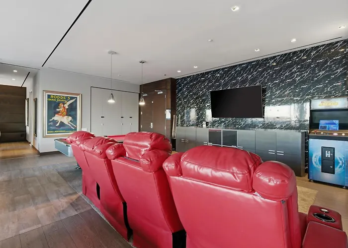 Stripviewsuites Penthouse