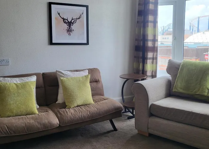 140 Bond - Holiday Home