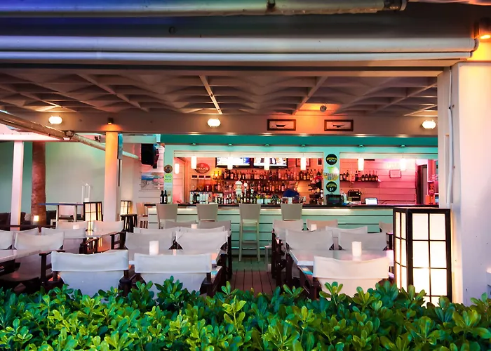 Phoenix Beach Hotel Plános