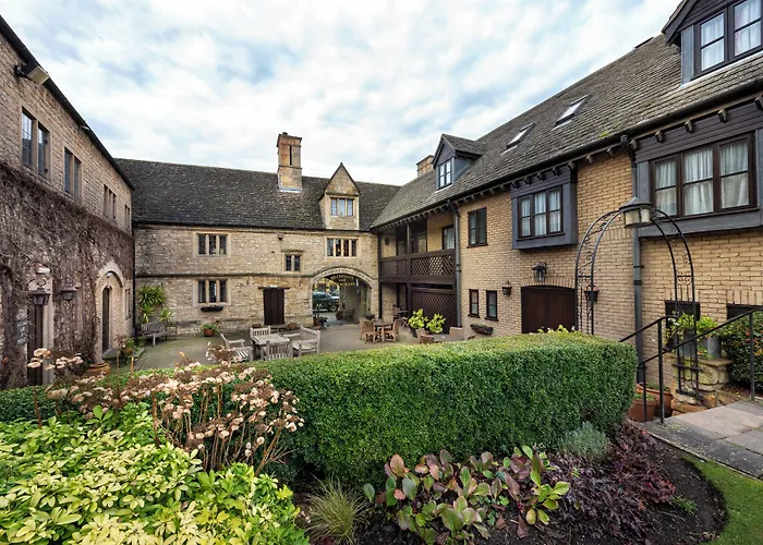 Bell Inn, Stilton, Cambridgeshire - The Coaching Inn Group
