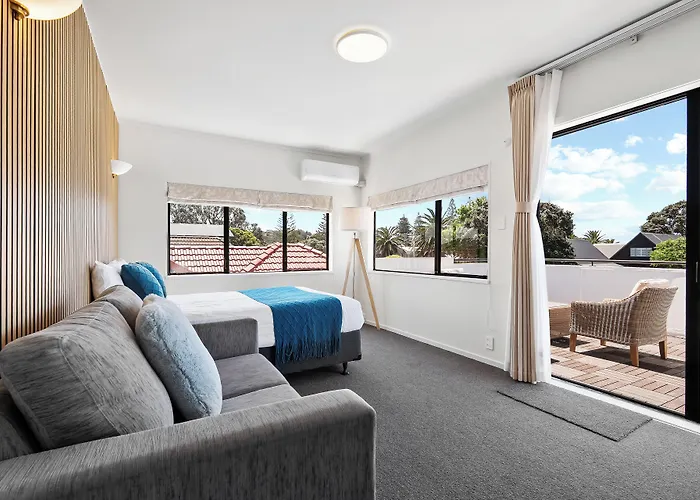 Summer Inn Motel - Newly Renovated