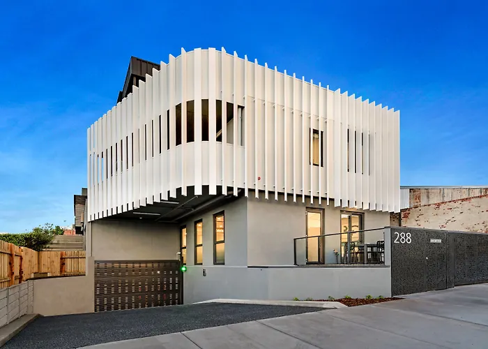 Manhattan Apartments - Glen Iris