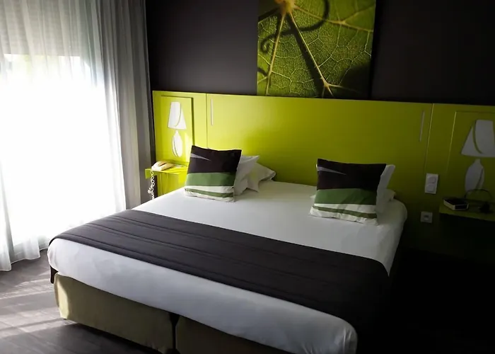 Golf Hotel Colvert - Room Service Disponible Levernois