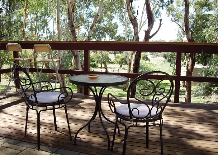 1860 Wine Country Cottages