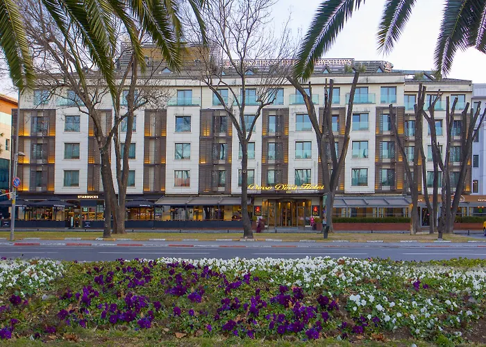 Dosso Dossi Hotels & Spa Downtown
