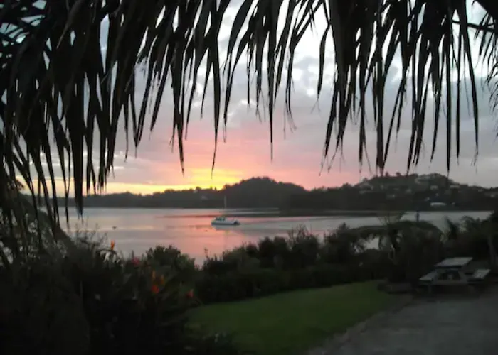 Harbour View Motel