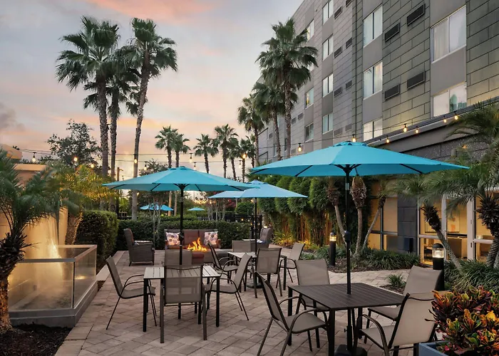Courtyard By Marriott Orlando South/Grande Lakes Area