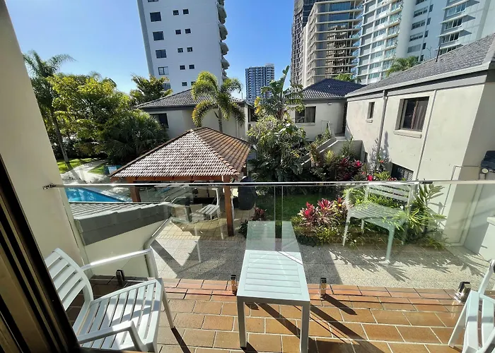 Burleigh Palms Holiday Apartments