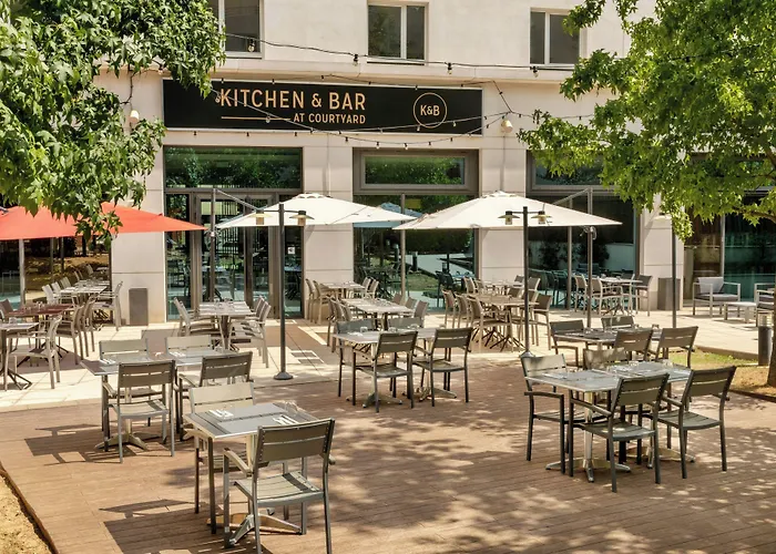 Hotel Courtyard By Marriott Paris Saint Denis