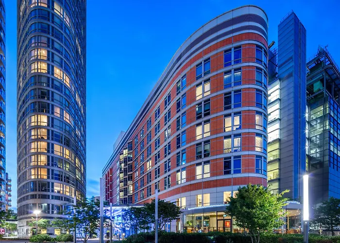 Radisson Blu , Canary Wharf East