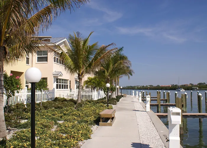Barefoot Beach Resort