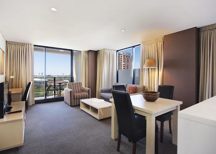 Oaks Adelaide Horizons Suites