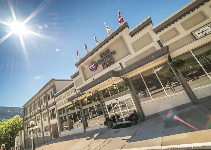 Best Western Plus Baker Street Inn