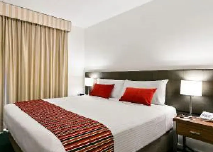 Carlton Central Apartment Official