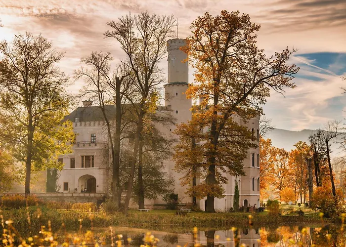 Zamek Karpniki Schloss Fischbach