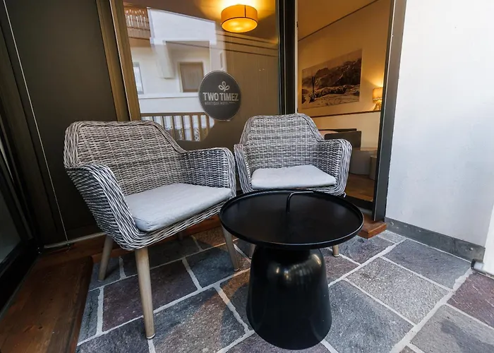 Two Timez - Boutique Hotel