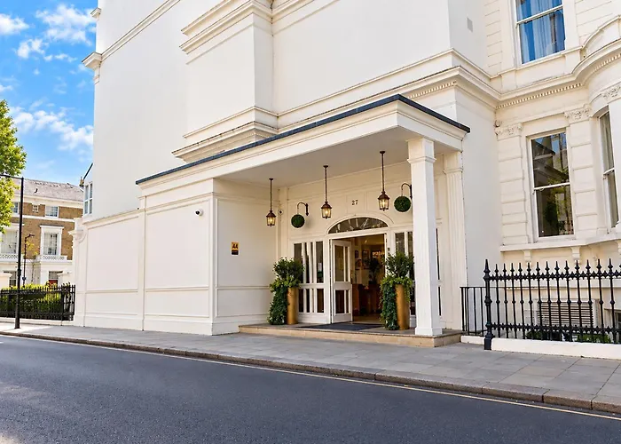 Park Grand Paddington Court