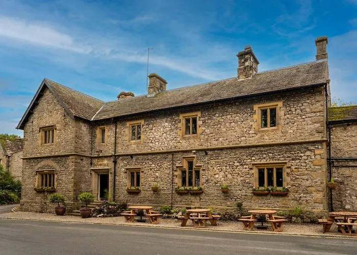 Lister Arms
