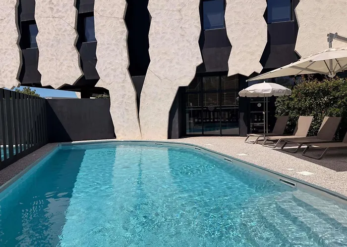 Ibis Lunel Petite Camargue