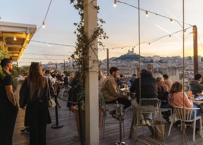 Grand T1 - Vieux-Port - salle de sport&rooftop
