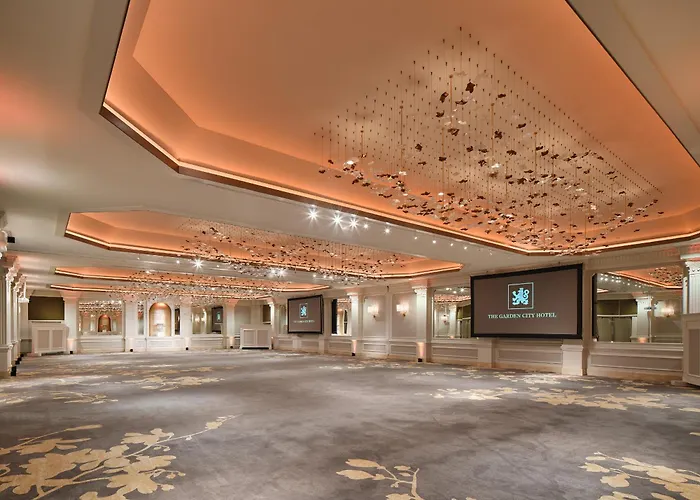Garden City Hotel