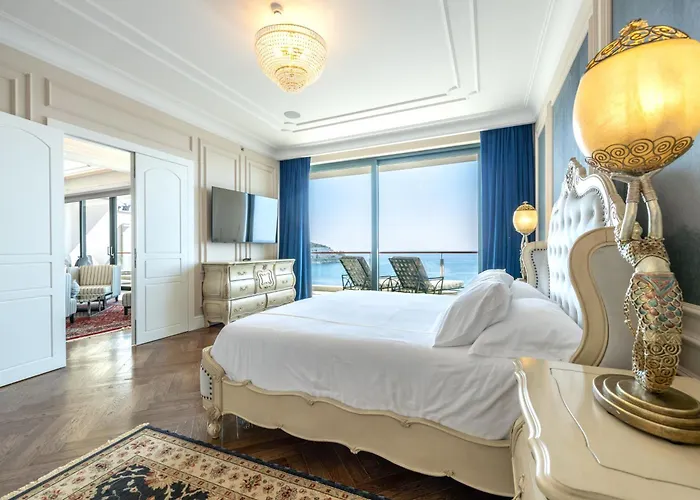Royal Princess Hotel