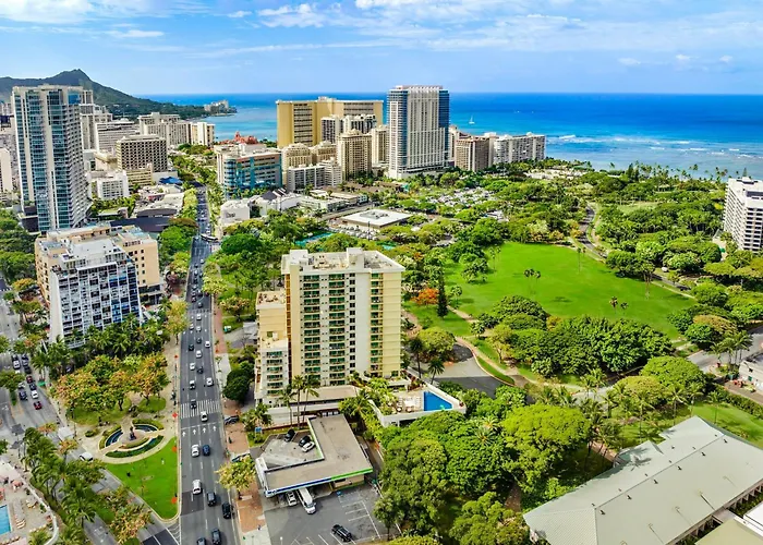 Luana Waikiki & Suites