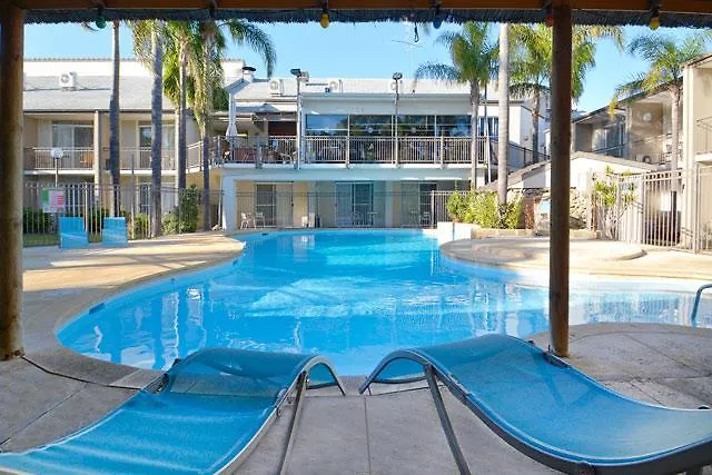 Mandurah And Apartments