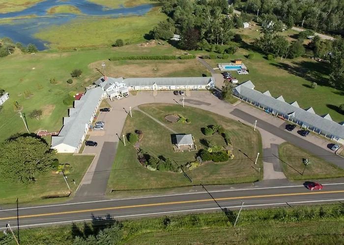 Annapolis Royal Inn & Suites