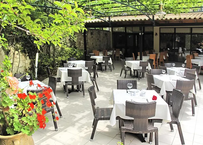 Lesse Hotel Chaniotis