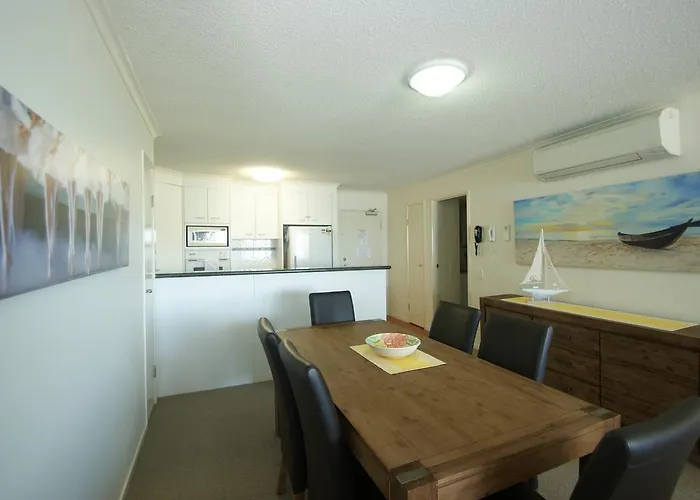 The Esplanade Riverview Holiday Apartments Maroochydore