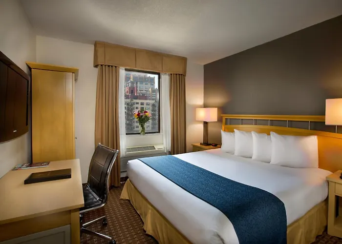 Hudson River Hotel
