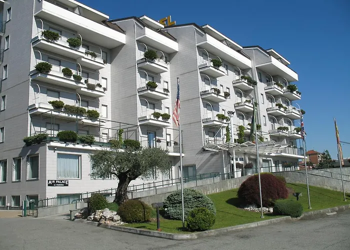 Air Palace Hotel