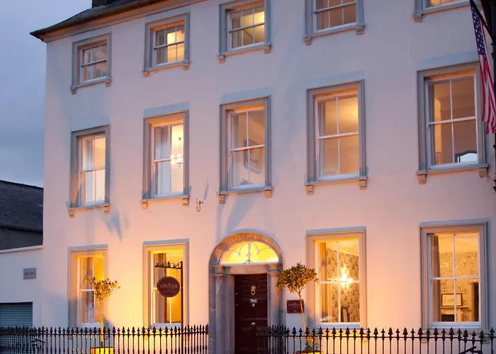 Long Quay House