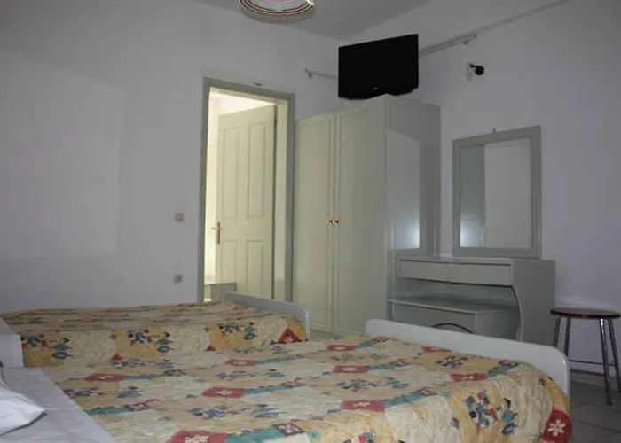 Philippos Kassiopi Apartments